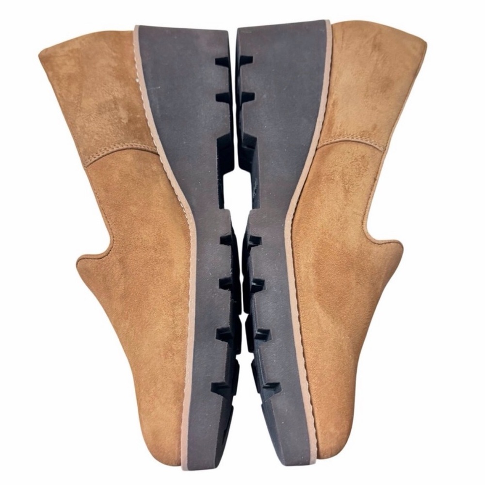 Vionic Willa Tan Suede Slip-On Wedge Clogs - Picture 4 of 12